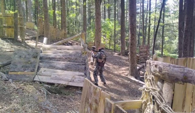 ¡Únase a nosotros en Jaujac para una partida de gotcha única! 