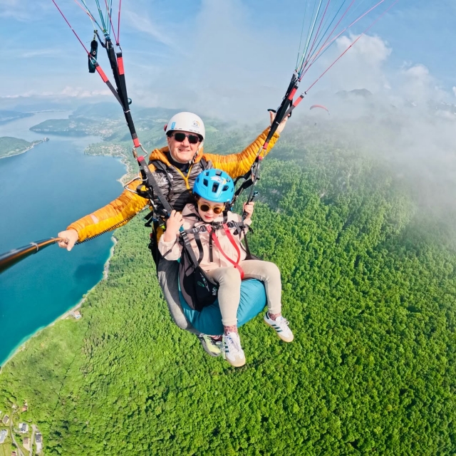 Salto en parapente para niños Col de la Forclaz 10 min