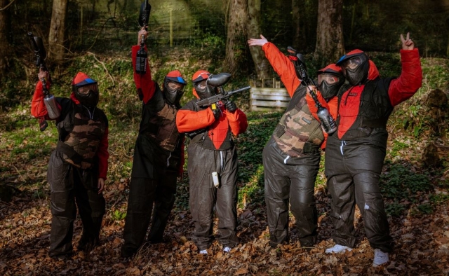  Forma su equipo y gana la partida de gotcha 