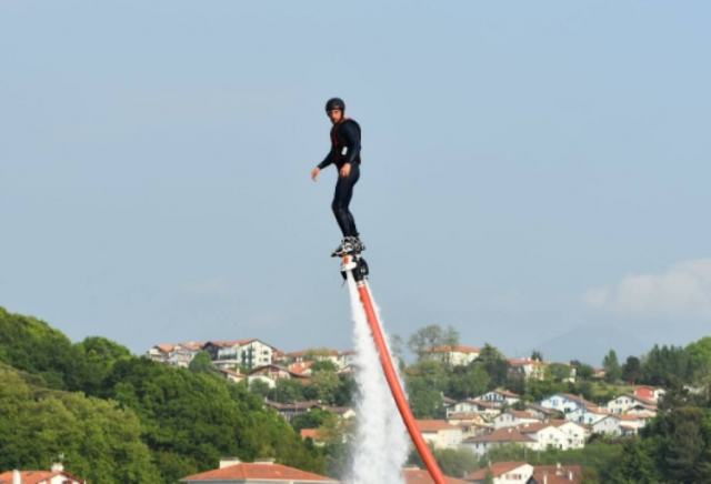 Aprende los conceptos básicos del flyboard duranle nuestra sesión