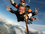 Salto en paracaídas tándem en Aubenas - 4000 m