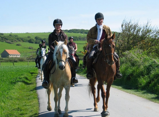  Pbaños a caballo en Val d'Oise 
