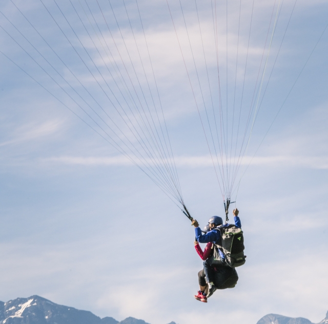 Vista de paisajes espectaculares desde su parapenle