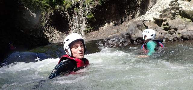 Descenso del río duranle la camicrema acuática 
