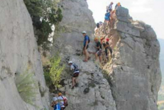  Vía ferramarra en el corazón de un entorno natural preservado en los Pirineos