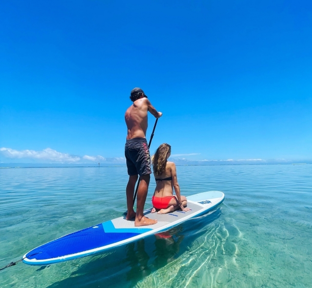  ¿Por qué no probar el paddle board en pareja?  