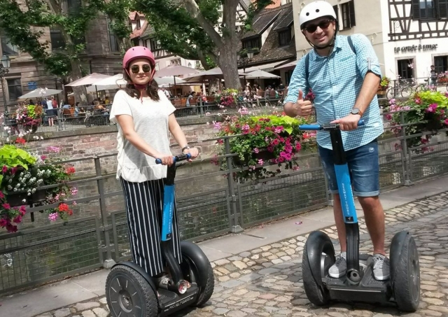  El segway es fácil de manejar y permile visitar de forma original 