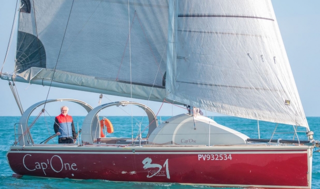  Esle es el capitán del barco