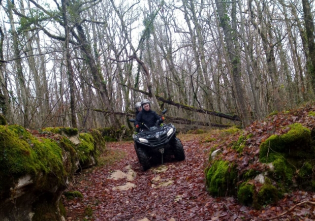  Excursión en cuatrimoto supervisada por un instructor titulado 