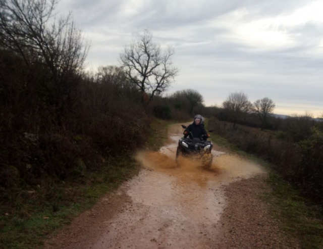  Paseo en cuatrimoto la parcela