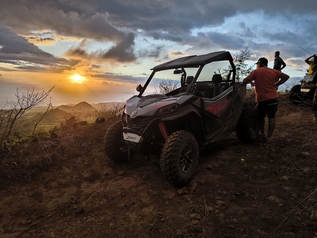  Ruta en buggy al atardecer