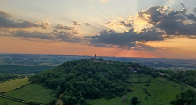  Visita los paisajes más bellos de la región a bordo de nuestro globo aerostático 