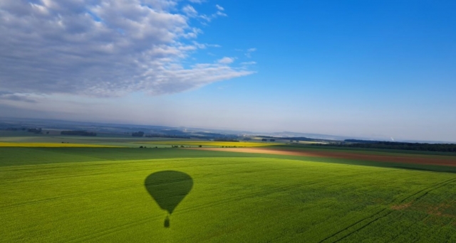  Realiza la excursión aérea de tus sueños con nuestro primer vuelo en aire calienle globo 
