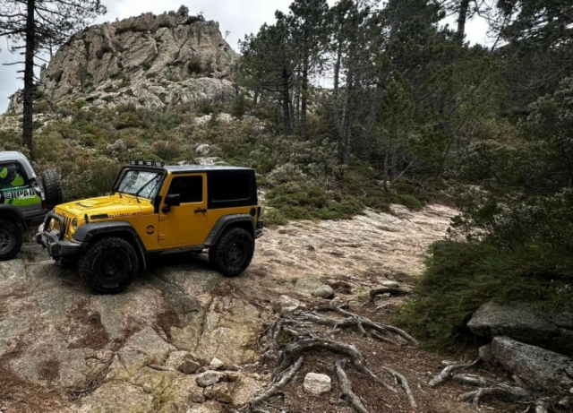  Ruta turística en 4x4 por Córcega 