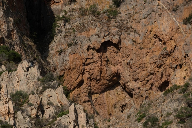  Las famosas rocas de color ocre 