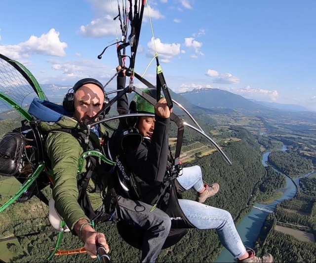  Vuelo en paramotor con un instructor profesional 