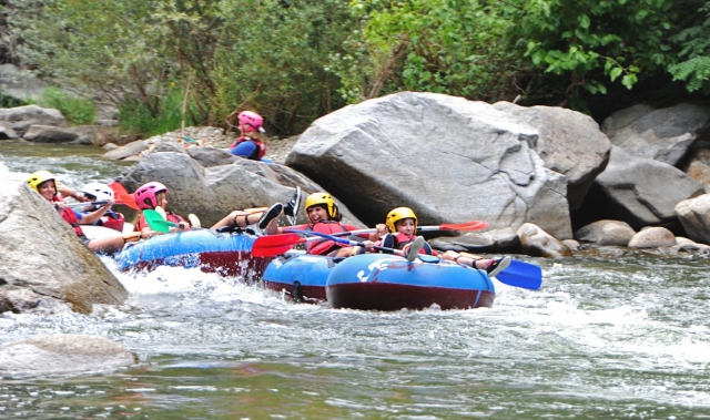  El tubing es la actividad de verano ideal para grandes y pequeños 
