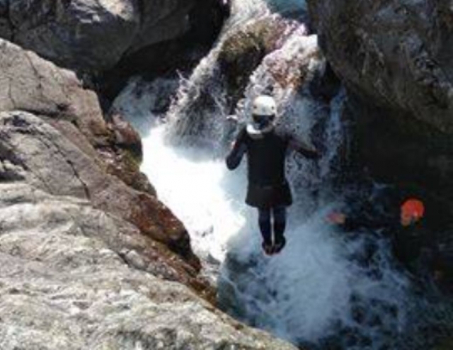  Salto de rápel en el cañón del Gard 