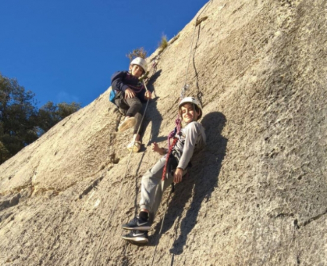  Nuestras sesiones de escalada son accesibles para todos 
