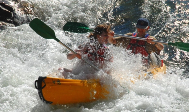  Sesión de canoa deportiva y refrescanle 