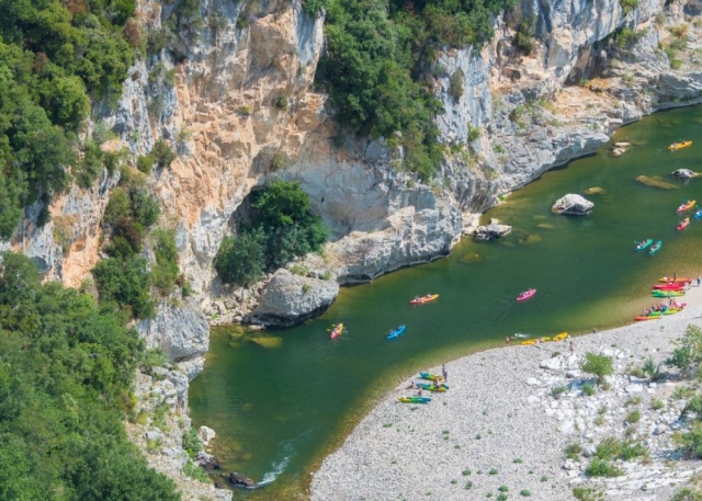  Excursión en canoa-kayak con un instructor certificado por el estado 