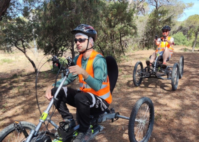  Salida en cuatrimoto con amigos 