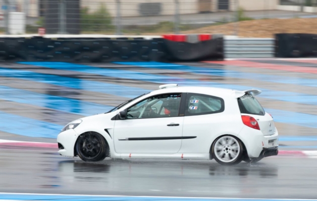 Conducción Renault clio 3 copa circuito Paul Ricard 4t