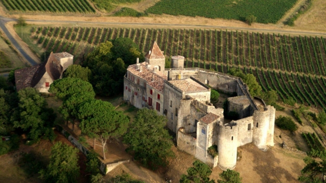 Vista desde el ULM sobre castillos y panoramas excepcionales
