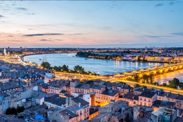  Descubre los magníficos panoramas de Burdeos jugando al Escape Game Outdoor 