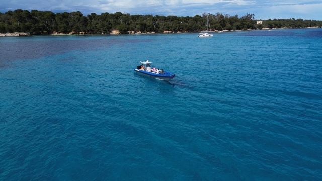  Paseo en barco por la mañana en la Costa Azul 