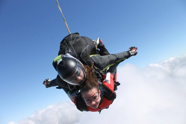  Vuelo por encima de las nubes 