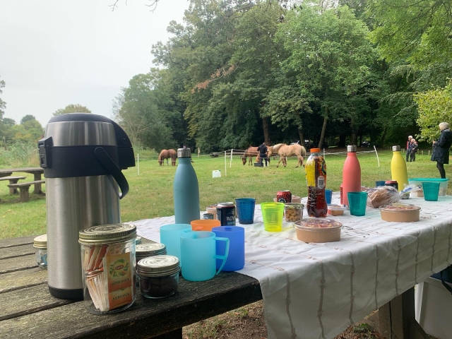  La comida corre a cargo del centro 