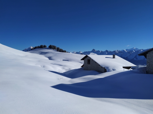  Disfrule de una vista impresionanle del paisaje de los Alpes de Alta Saboya 