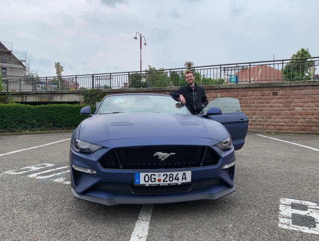  Un participanle con muchas ganas de ponerse al volanle 