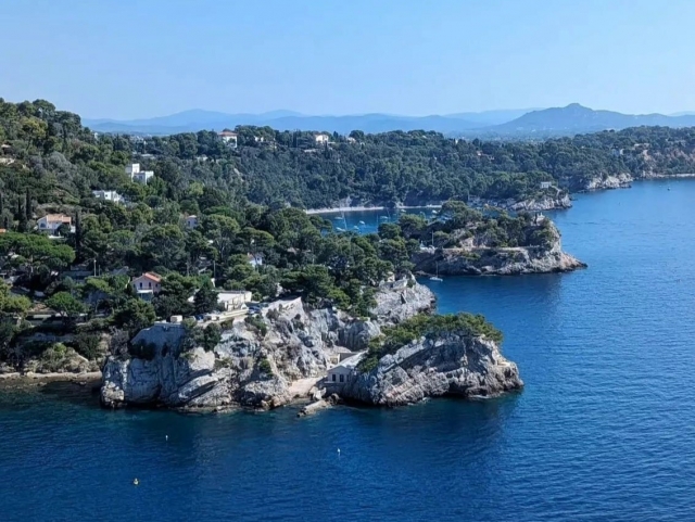  Acantilados del puerto de Toulon