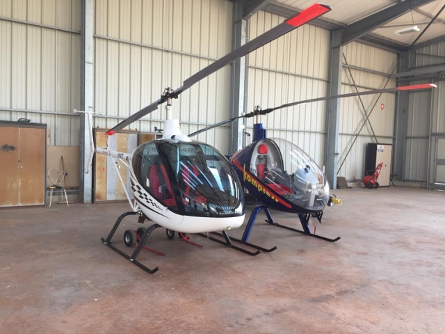  Nuestros helicópteros ULM en reposo