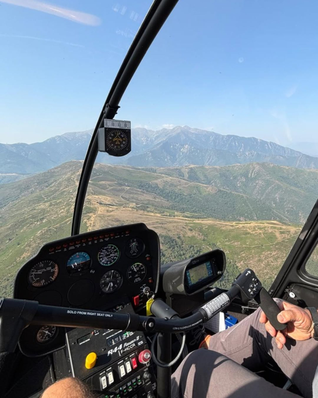  Descubra los Pirineos Orientales durante un vuelo en helicóptero 