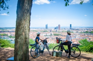 Paseo en bicicleta eléctrica Les 2 Collines Lyon - 2h