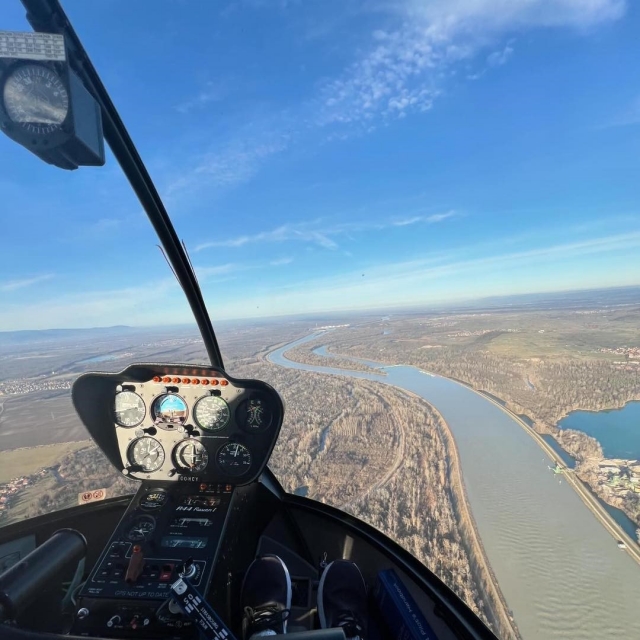  Pilotaje de helicóptero por el curso alsaciano del Rin 