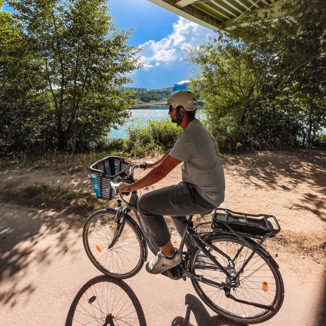  Explorar los paisajes verdes en bicicleta 