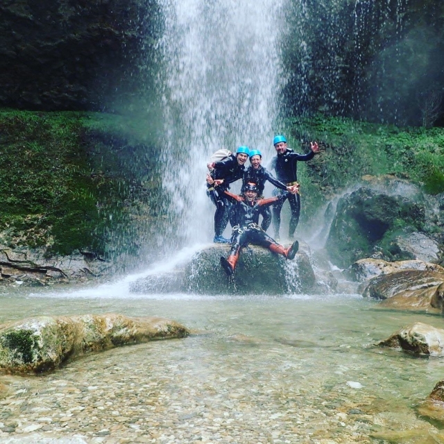  Momentos memorables con amigos cerca de Grenoble 
