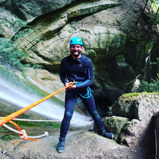  Rappel sobre una cascada 