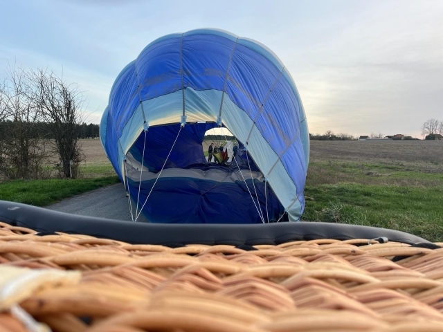Aterrizaje suave en un campo cerca de Châtellerault