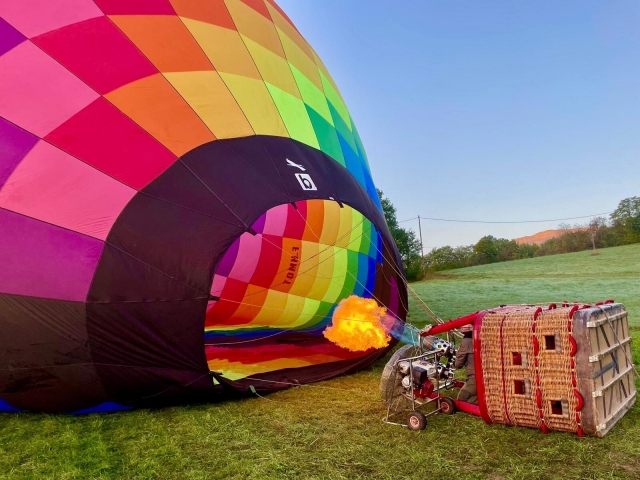  El globo multicolor le deslumbrará