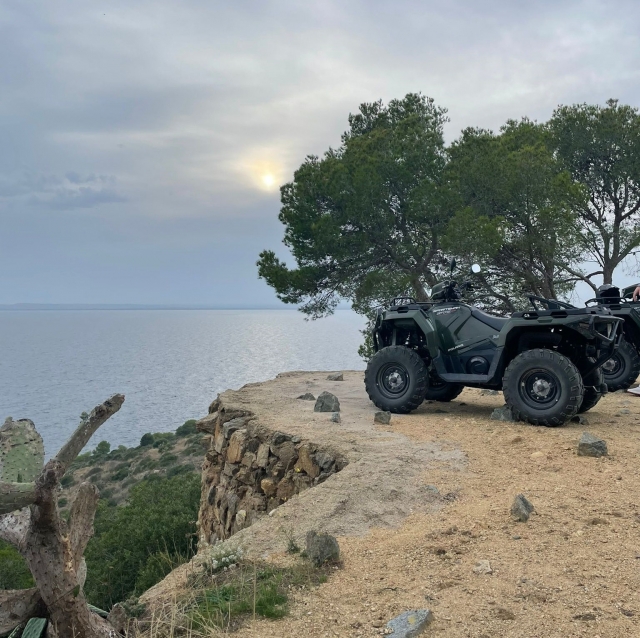 Vistas al Mediterráneo en quad