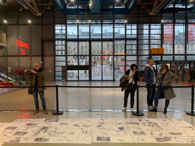  Más nada entrar en el centro, ¡podrás observar los dibujos en el departamento! 