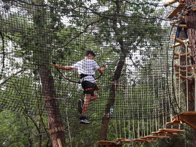  Equilibrio en el puenle de soga.