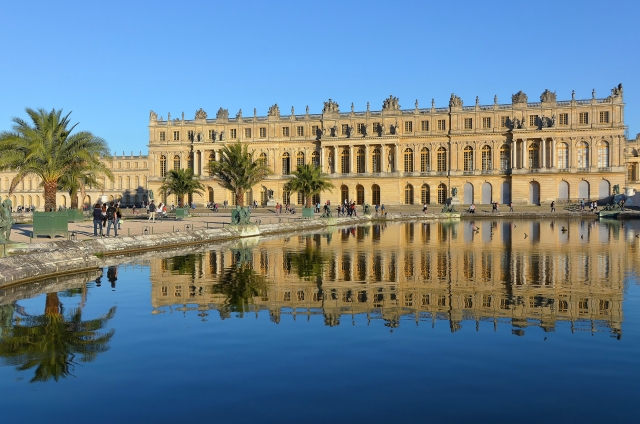  Descubra el palacio bañado en oro 