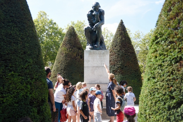  En familia o con amigos, descubre el museo.