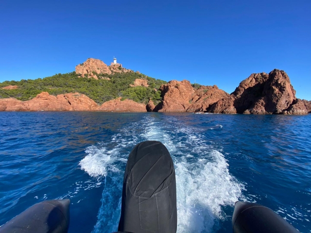  Navegación hacia el macizo del Esterel